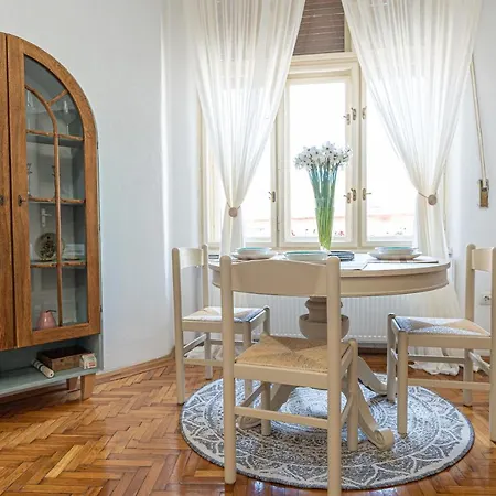 Eclectic Apartament Oradea Exterior photo