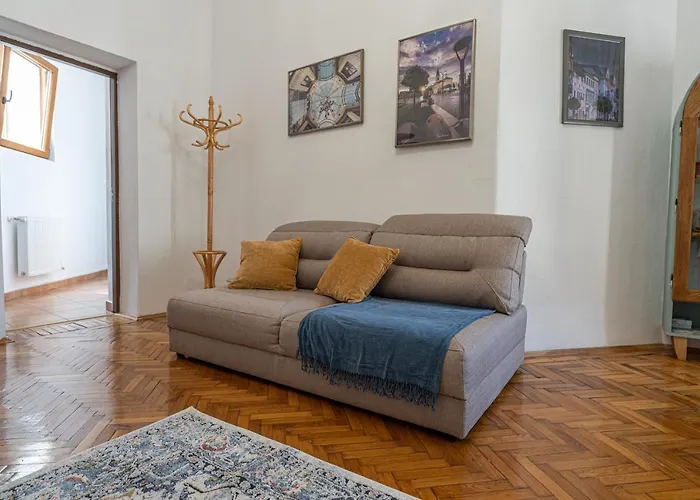 Eclectic Apartament Oradea