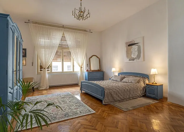 Eclectic Apartament Oradea